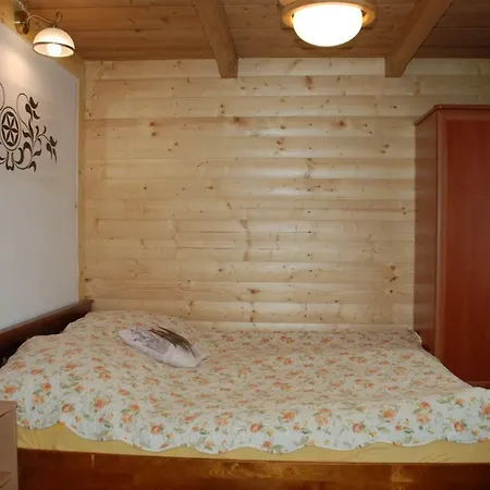 Gorolik U Kwietniow-centrum Bukowiny- Mozliwosc Wyzywienia , *