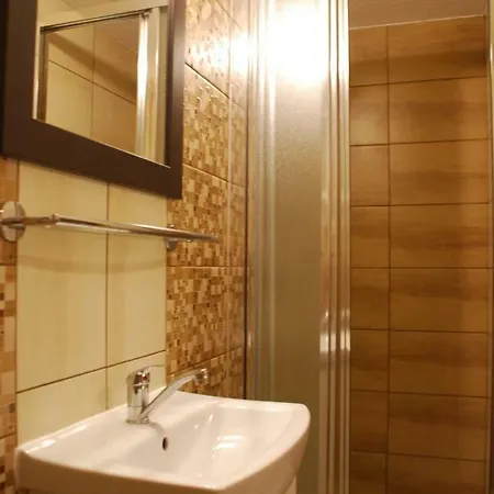 Gorolik U Kwietniow-centrum Bukowiny- Mozliwosc Wyzywienia Homestay szállás *